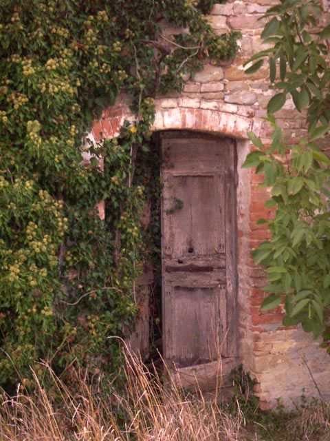 400 years old house with vaulted ceilings - 3