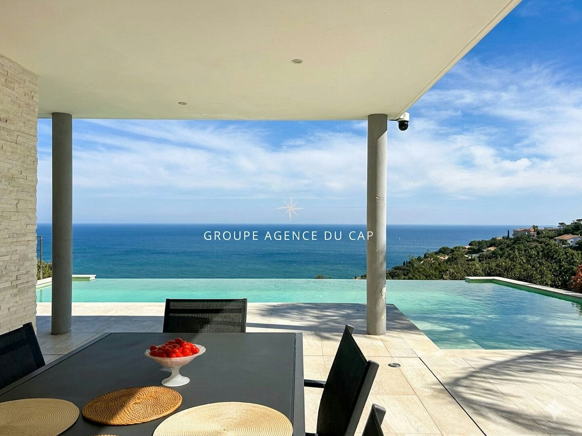 Contemporary 5-bedroom villa with double garage, swimming pool, and sea view in Les Issamb - 7