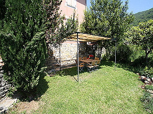 Villa with sea view and garden - 5