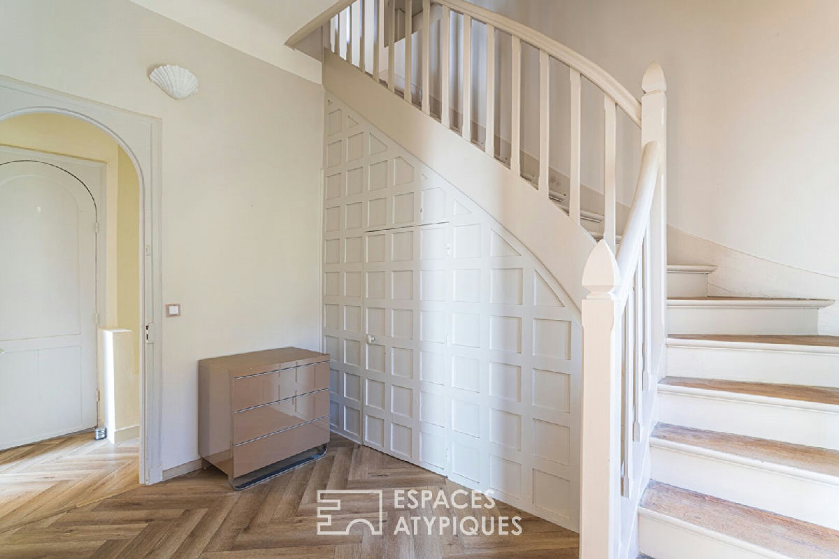 1930s villa, balcony overlooking the sea with direct access to a secluded cove - 15