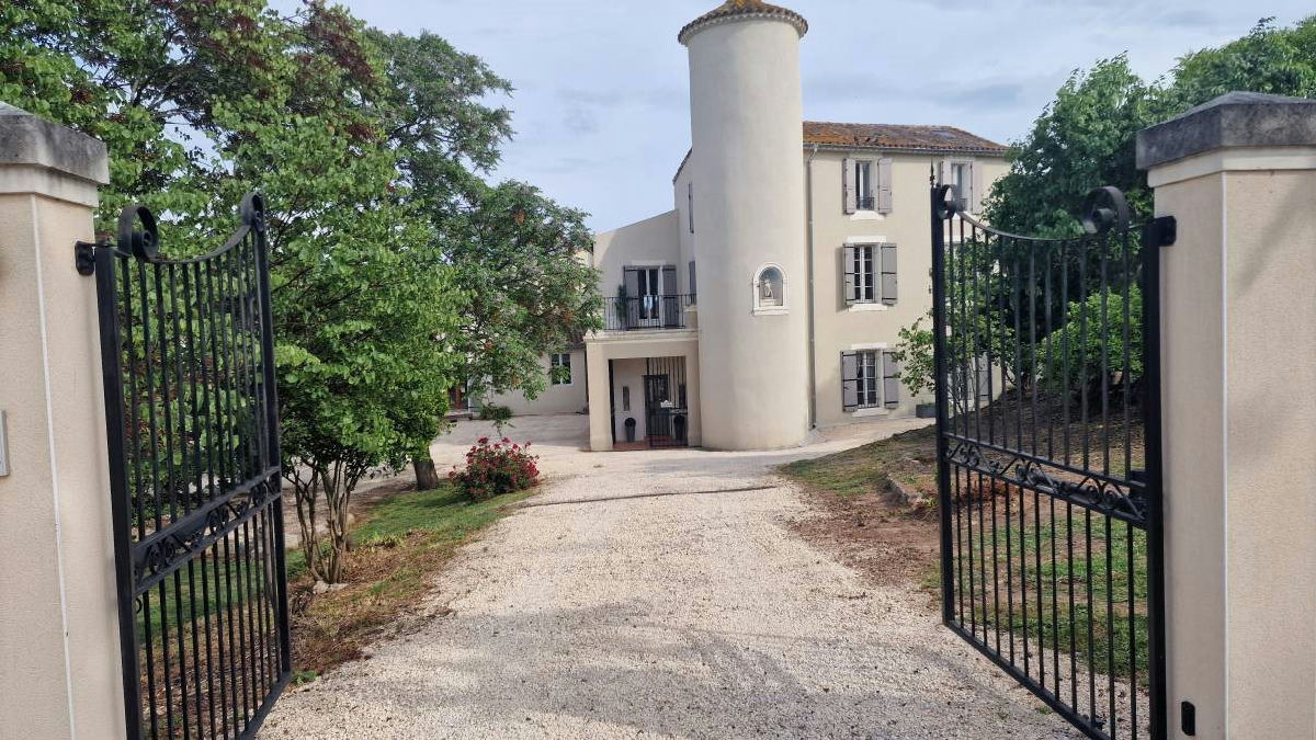 Beautiful property at outskirts of a village - 1