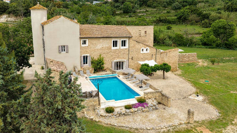 Beautiful property at outskirts of a village - 3