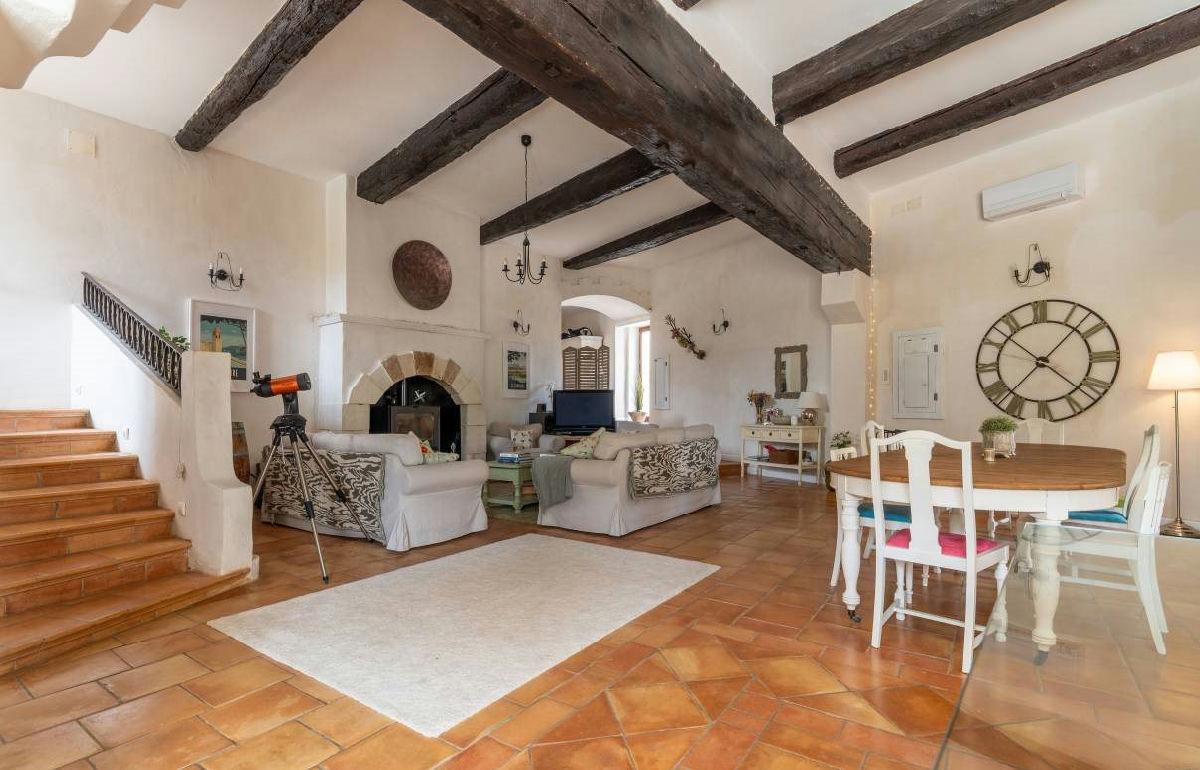 Beautiful property at outskirts of a village - 6