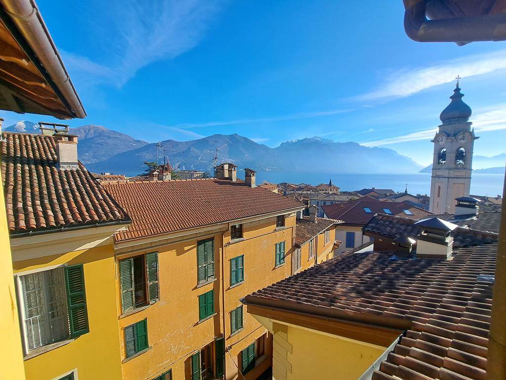Luxurious apartment in the centre of Menaggio with pool and lake views - 2