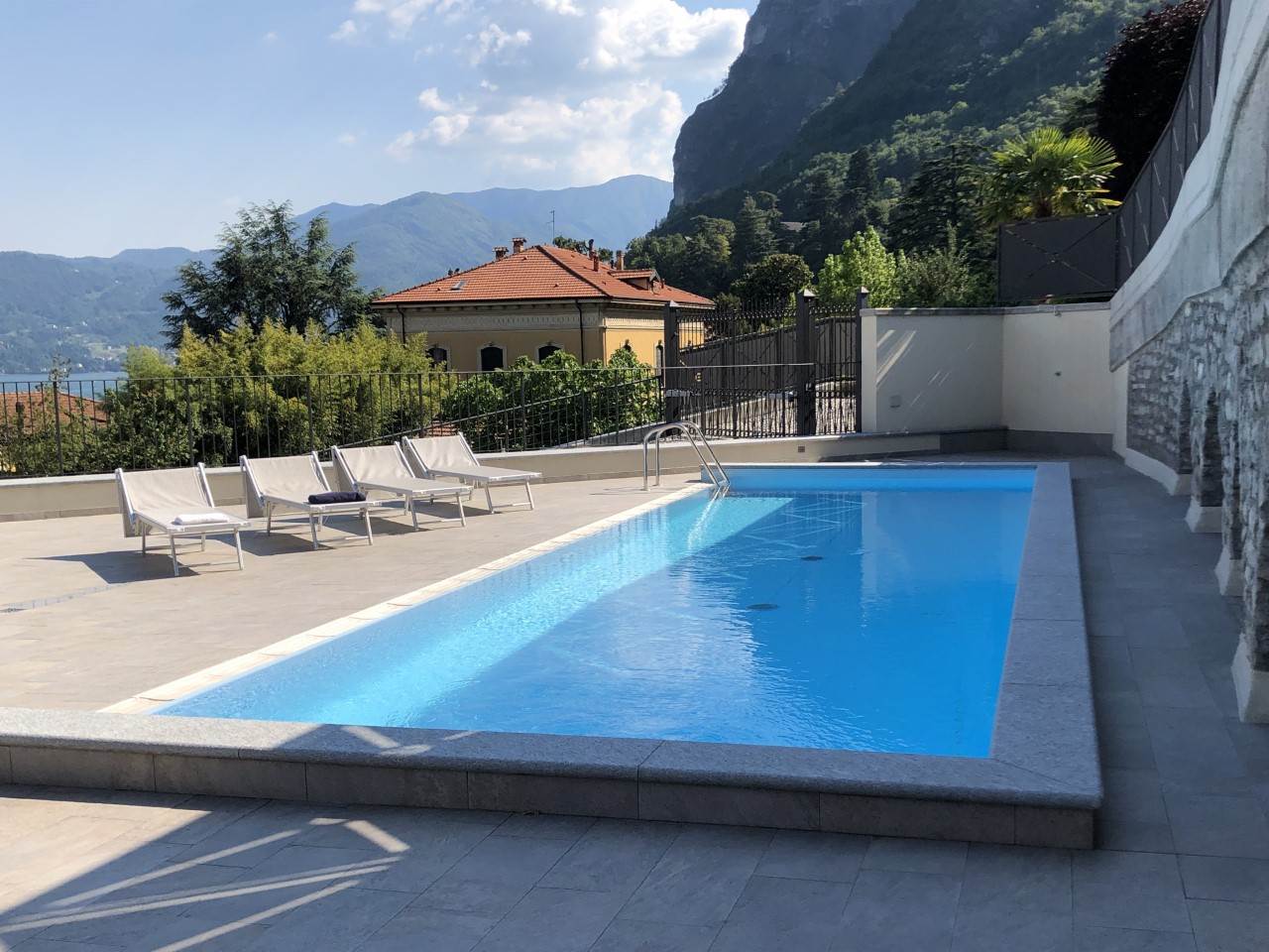 Luxurious apartment in the centre of Menaggio with pool and lake views - 3