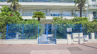 PROMENADE DES ANGALIS. 1st floor (of 6) apartment for sale in Nice