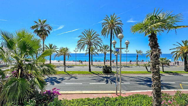 PROMENADE DES ANGALIS. 1st floor (of 6) apartment for sale in Nice - 2