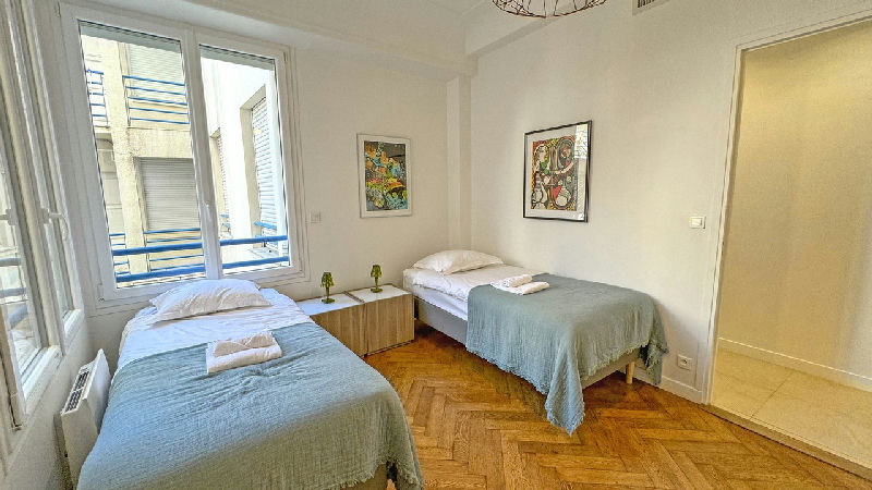 PROMENADE DES ANGALIS. 1st floor (of 6) apartment for sale in Nice - 9