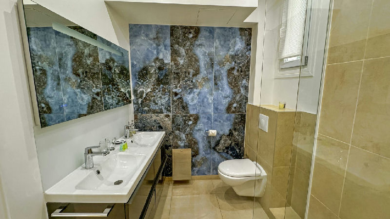 PROMENADE DES ANGALIS. 1st floor (of 6) apartment for sale in Nice - 10