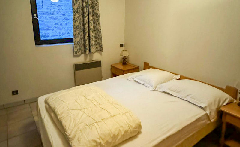 Incredible chalet in the village of Peisey, 5 apartments, huge potential, minutes from the lift - 4