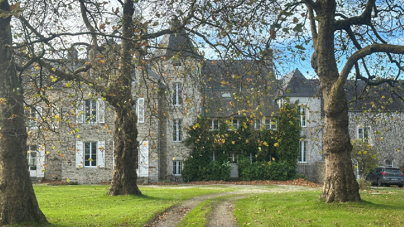 Magnificent restored Norman manoir 5km from glorious sandy beaches