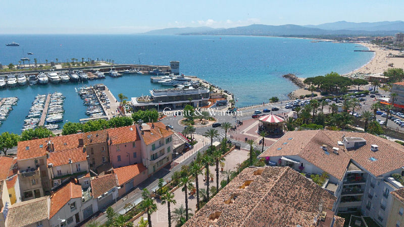 City center: 4-room apartment, 121.02 m2, garage and parking