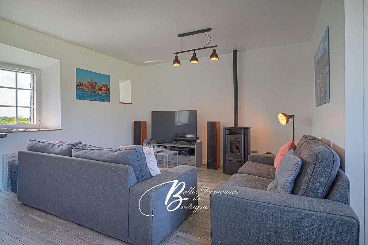 Stone property for sale on 1.4 ha near Paimpol. Cotes d'Armor - 9