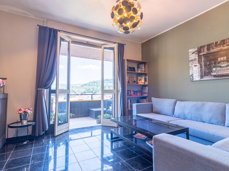 Move-in ready apartment with three bedrooms in the center of Dogliani - 2