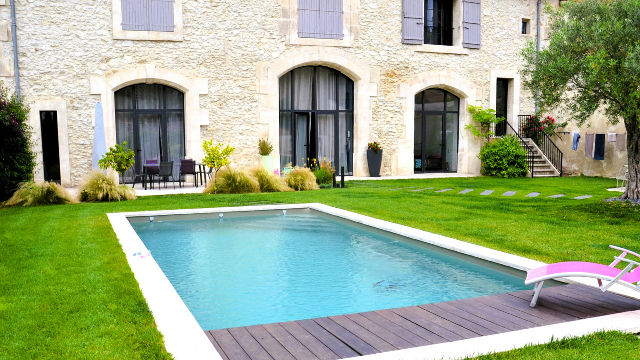 Stunning 4-bed Barn Conversion with Pool, 3-bed Gîte, Office & Parking. Walk to restaurants