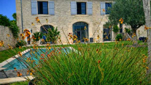 Stunning 4-bed Barn Conversion with Pool, 3-bed Gîte, Office & Parking. Walk to restaurants - 2