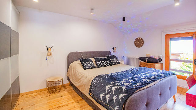 Detached & renovated house with a barn & planning permission for 100m², garden. Courchevel, 3 Vallée - 3