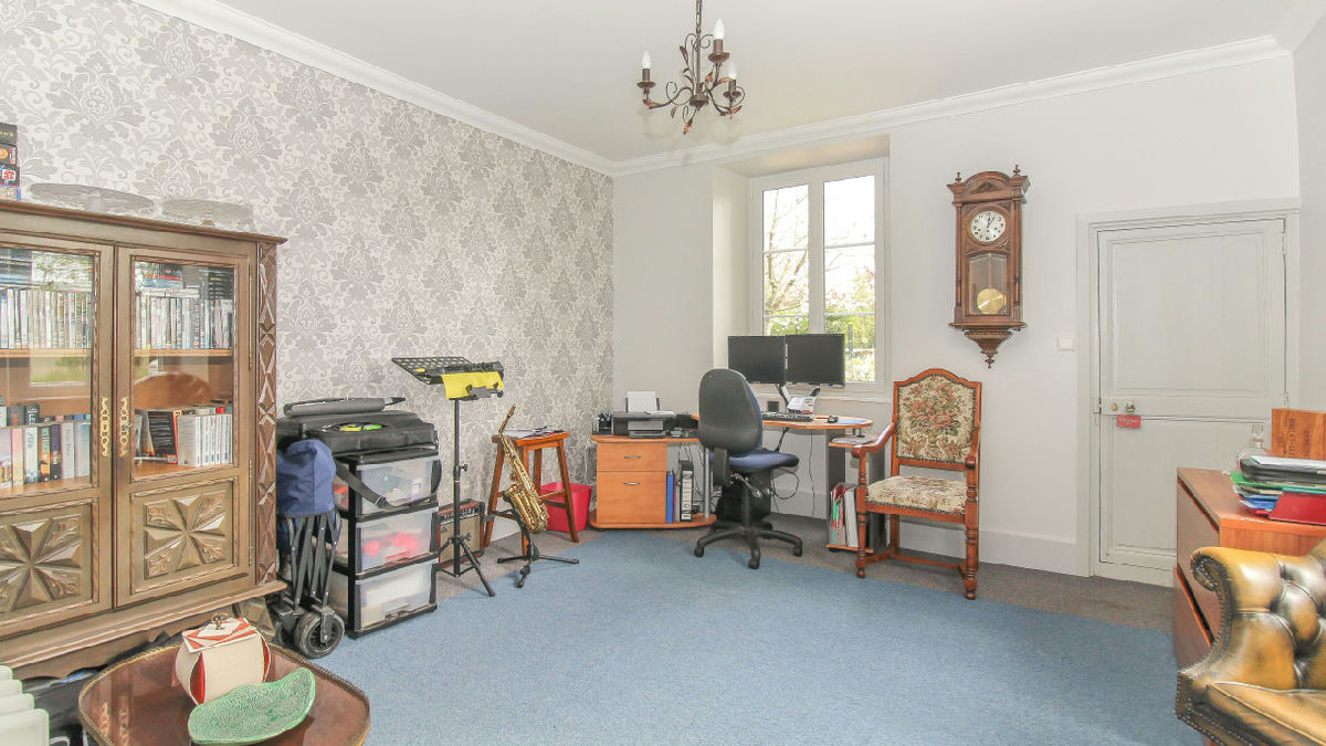Beautifully maintained 19th Century château in stunning location with in-ground pool and 2 independent gites - 5