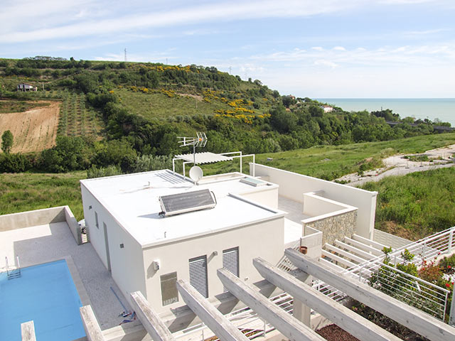 Modern Apartments with Pools on the Coast
