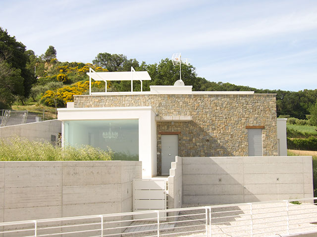 Modern Apartments with Pools on the Coast - 2