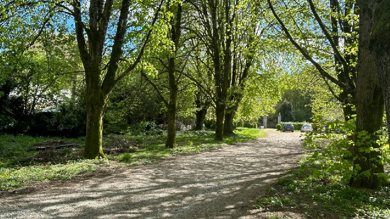 A rare chance to own a historic 15th-Century listed manoir surrounded by woodland in the heart of La - 2