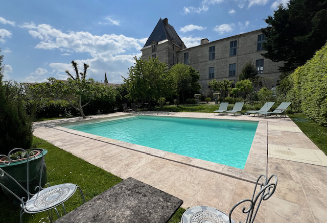 Historic castle with panoramic vineyard views - 2