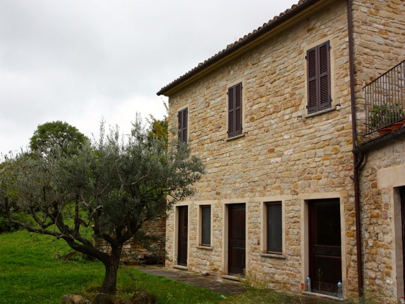 Recently restored complex of a total of circa 430 m2 - 5