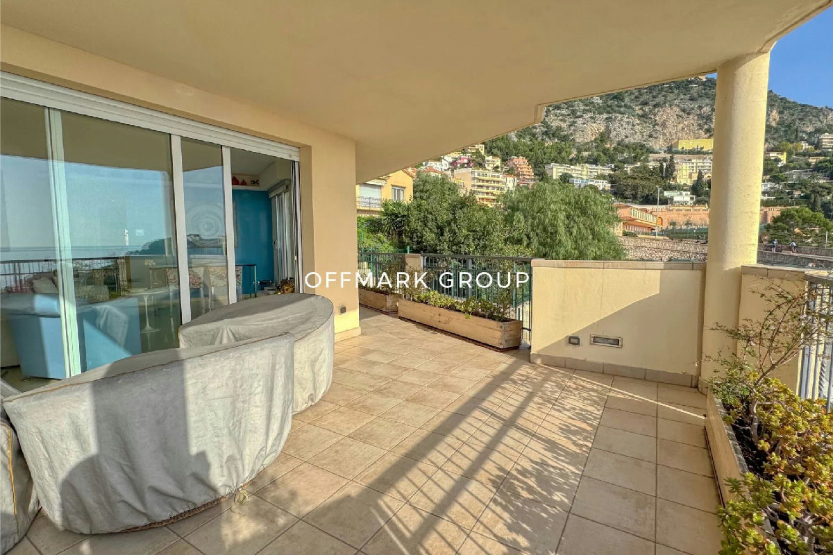 Magnificent Apartment With Sea View - 3