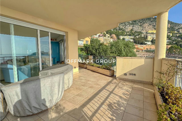 Magnificent Apartment With Sea View - 3