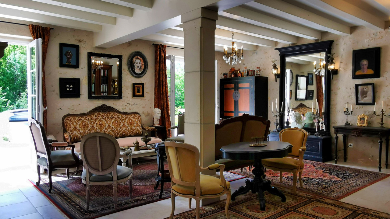 Elegant Renovated Country Home with 6-beds and swimming pool - 5