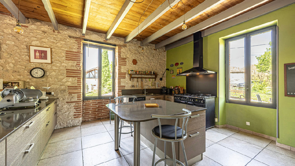 Exceptional estate: 6-bed manor, 5-bed gîte & cottage on 7+ ha near Cazes-Mondenard - 7