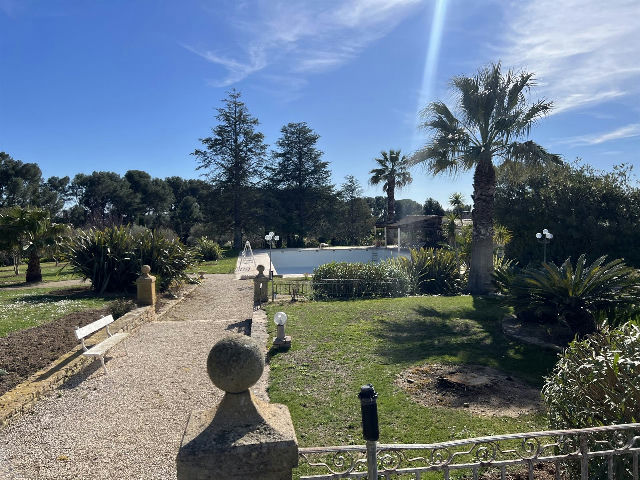 Superb Two-Room Apartment with Park and Pool in La Ciotat - 2
