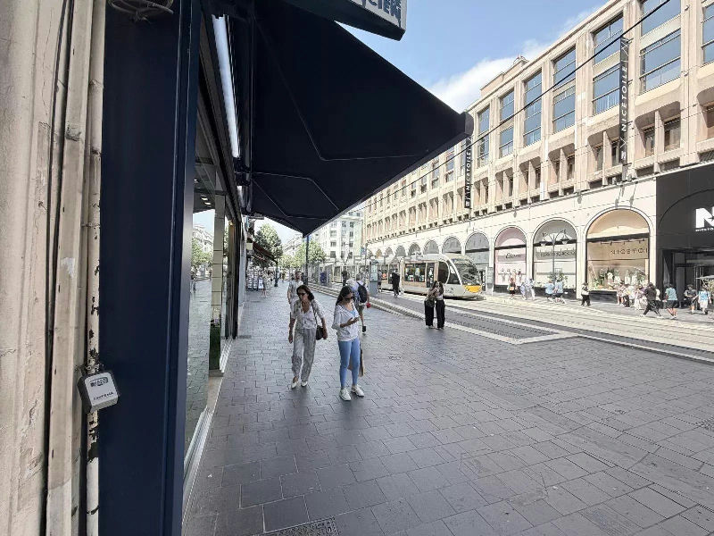 Nice City Centre – Avenue Jean Médecin Rare Opportunity – Prime Commercial/Professional Property - 5