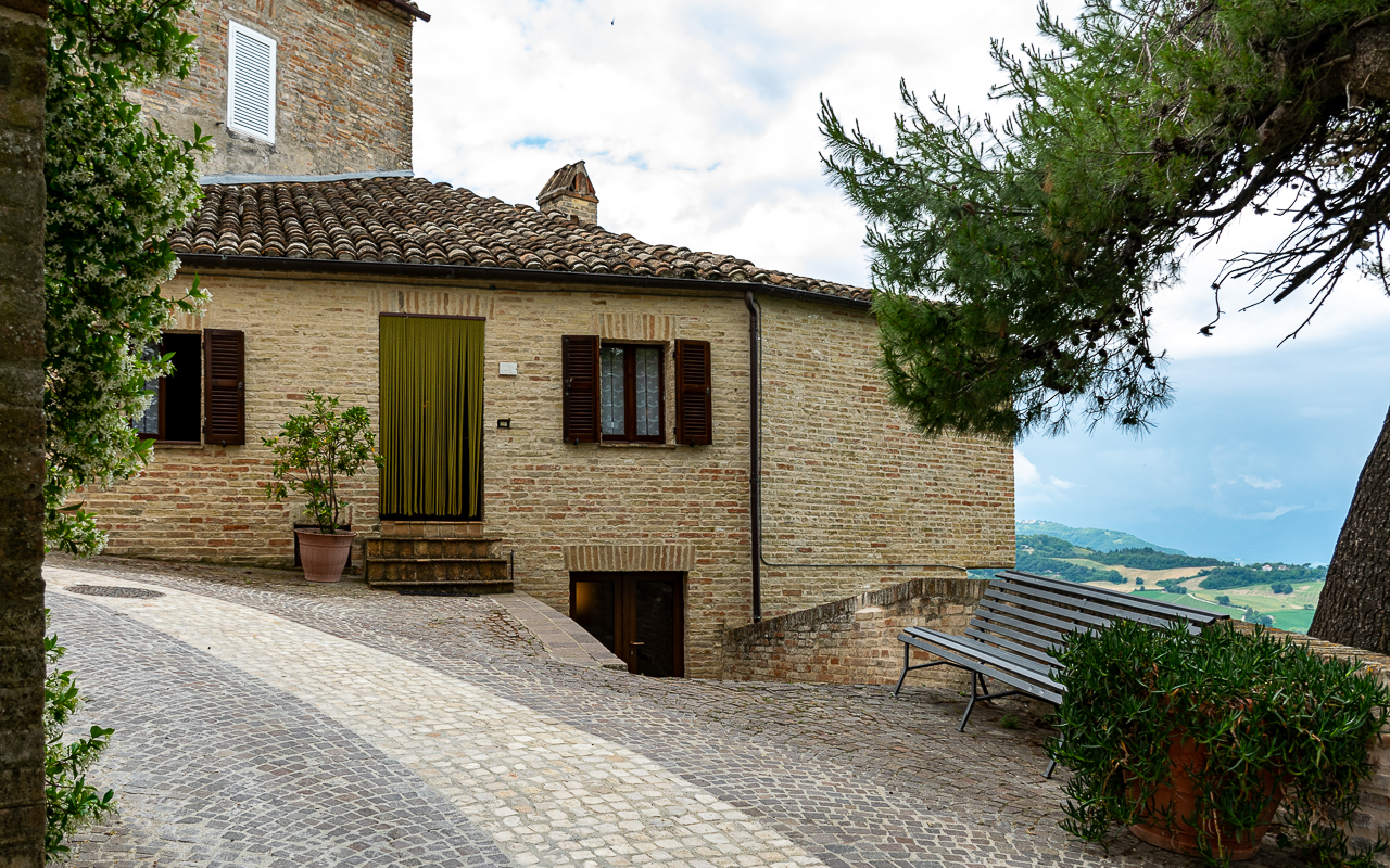 Casa Leopardi in Monteleone di Fermo - 2