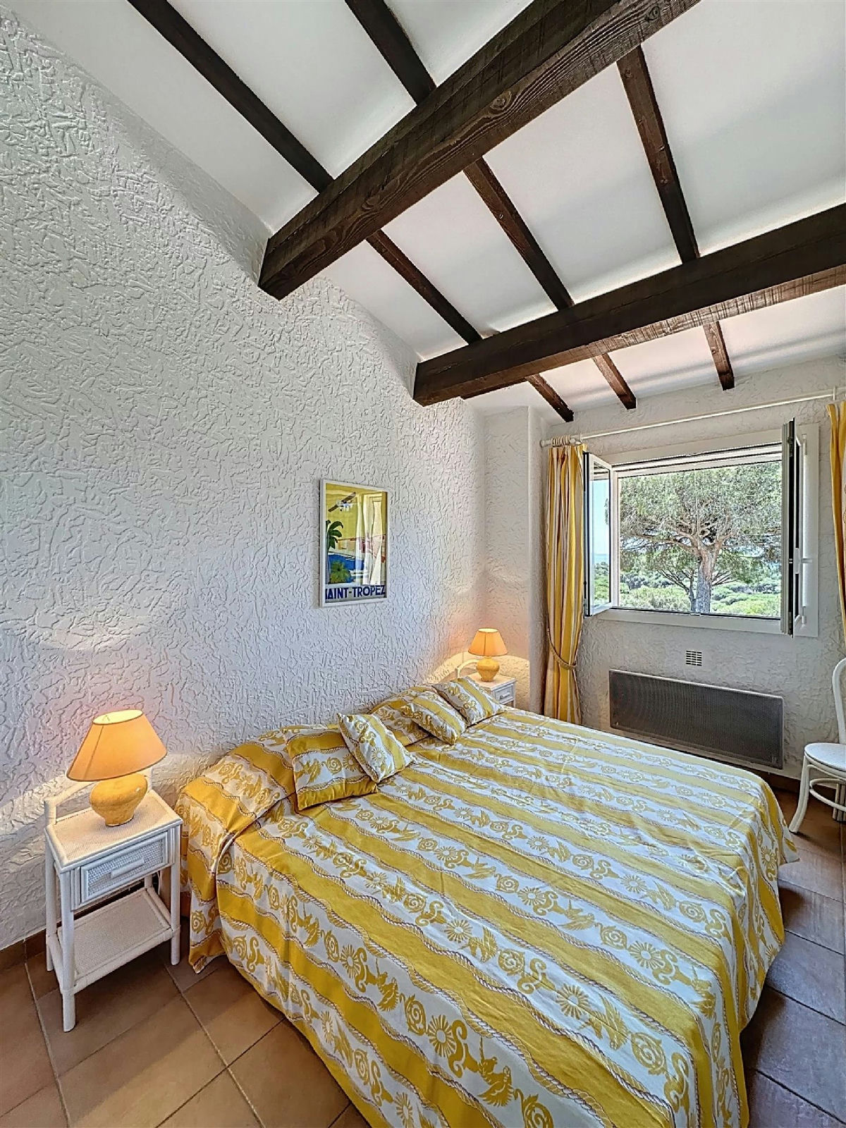 Corner house renovated - 10