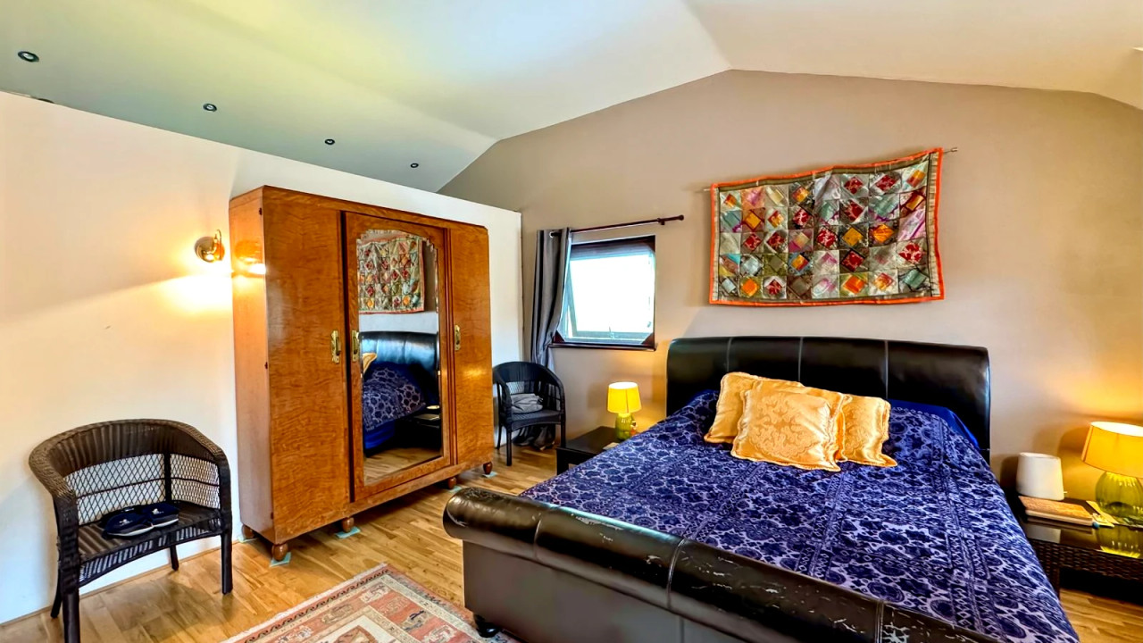 A Rare Aviation Lifestyle Opportunity in Mingot, Hautes-Pyrénées