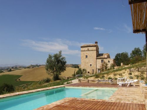 Watchtower with Tradition and Comfort - 2