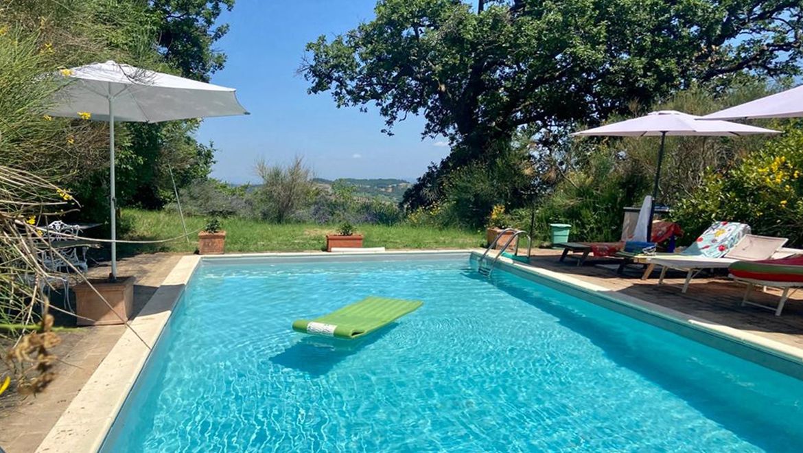 Beautiful authentic terraced farmhouse in Val d'Orcia with pool - 2