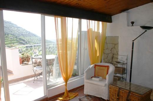 Beautiful townhouse in a sunny position