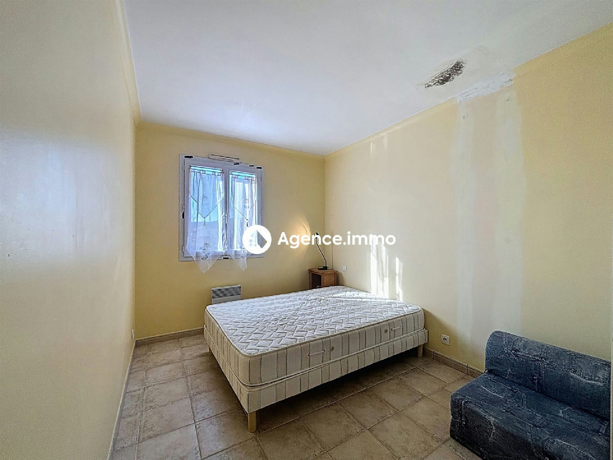 House T5 with pool, garage and enclosed land in a quiet environment - 11