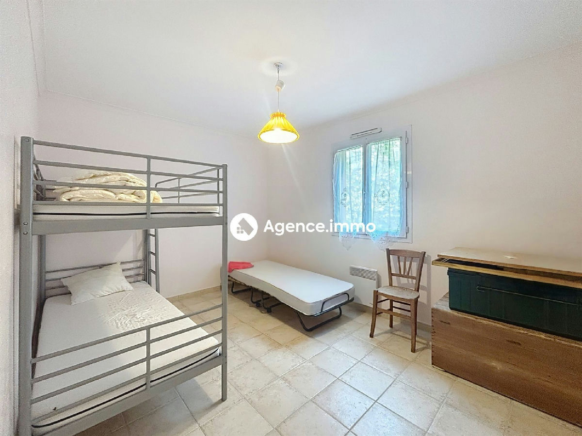 House T5 with pool, garage and enclosed land in a quiet environment - 10