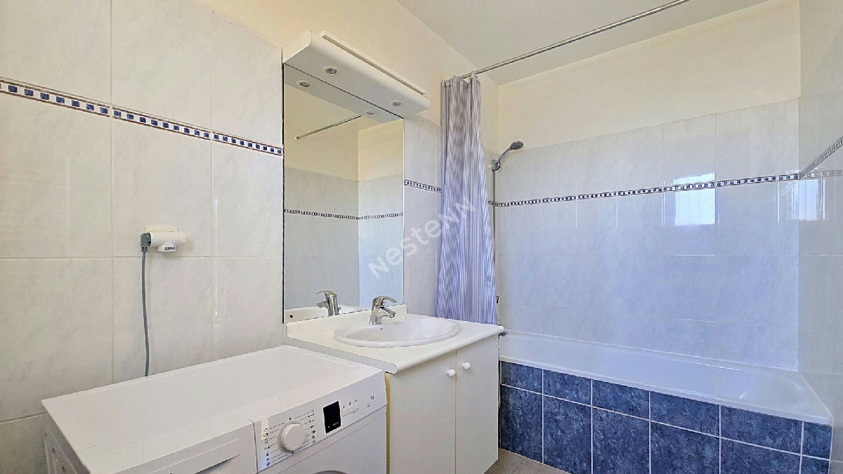 Spacious and Friendly Two-Room Apartment with Terrace - 16
