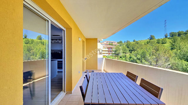 Spacious and Friendly Two-Room Apartment with Terrace - 2