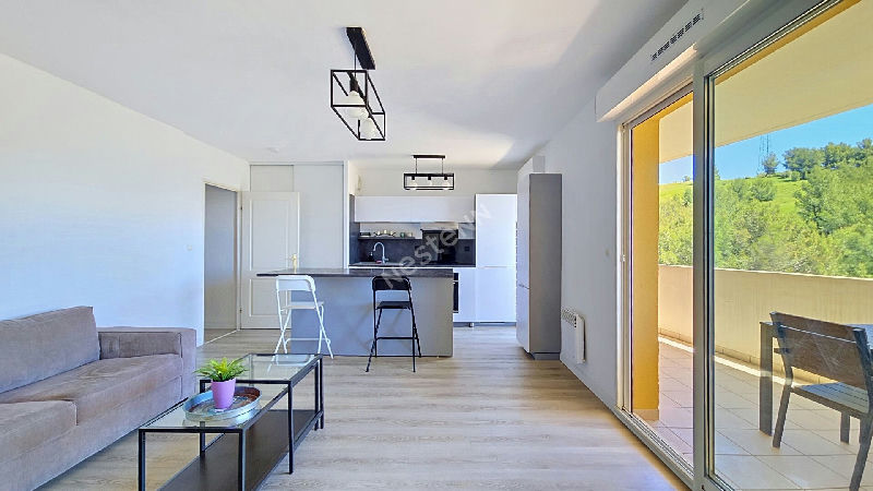 Spacious and Friendly Two-Room Apartment with Terrace - 4