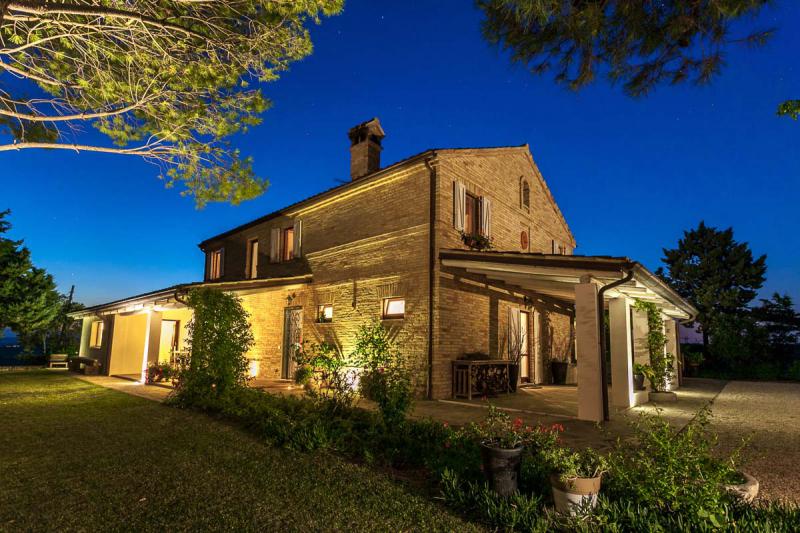 Authentically restored and typical Italian country house - 3