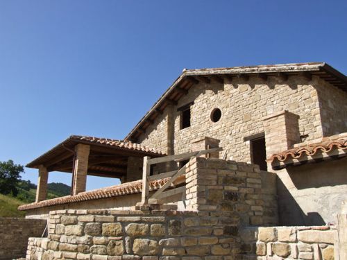 Large house with impressive views - 2