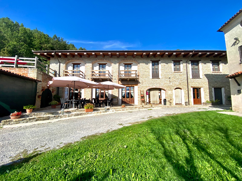 Complete agriturismo with professional kitchen and restaurant - 3