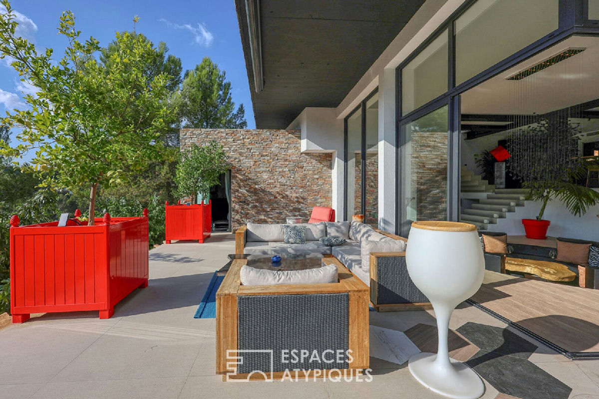 Atypical architect-designed house with a cinematic view - 14