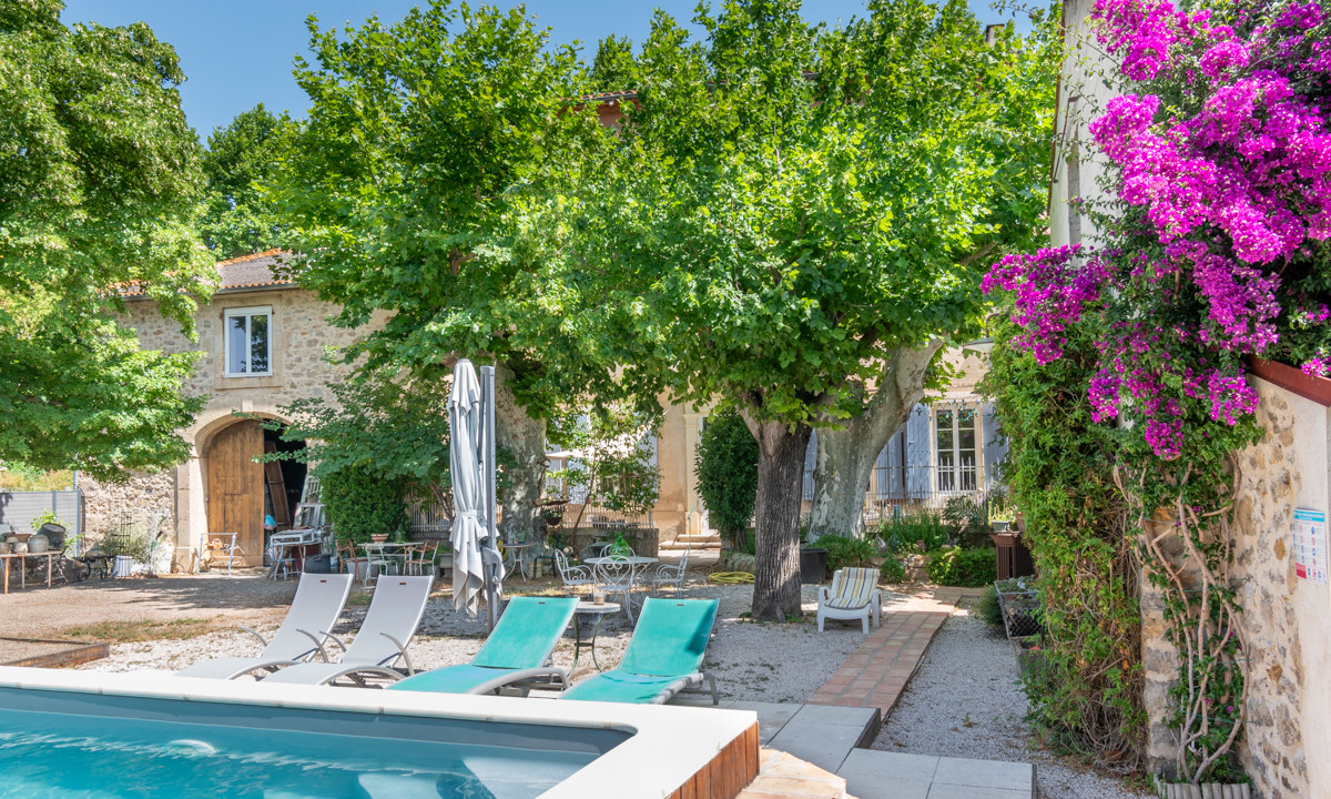 Elegant Maison de Maître with Renovated Gîte, Garden, Pool & Garage 5 km from Canal du Midi