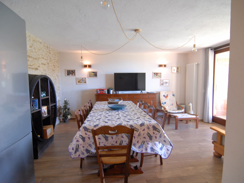 Restored villa with 5 bedrooms, 3 bathrooms, and beautiful pool - 5